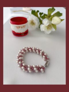 〜オーダーありがとうございます💕〜
⁡
⁡
パールのブレスレットのオーダーです🥰
⁡
オンラインショップで販売している
ブレスレットを気に入ってくださり、
留め具をマグネットに長さを16㎝に変更
できますか？とのご依頼でした
⁡
私「はい、大丈夫です🙆‍♀️」
⁡
ということで、ご希望のブレスレットが
完成しました❣️
⁡
⁡
3枚目の写真はオンラインショップでの
留め具です
⁡
⁡
こうしたいなぁ、もうちょっと短かったらなぁ、
長かったらなぁ、と思ったらまずはお気軽に
ご連絡ください🤗
⁡
ご相談させていただきます
但し希望に添えない場合もありますので、
ご了承ください🥺
⁡
⁡
⁡
⁡
 @ribes.jewelry の作品はオンラインショップで
ご覧いただけます
⁡
ショップはプロフィール欄から飛べますよ
ショップでお待ちしています😉
⁡
⁡
⁡
⁡
⁡
𓍼𓍼𓍼𓍼𓍼𓍼𓍼𓍼𓍼𓍼𓍼𓍼𓍼𓍼𓍼𓍼𓍼𓍼𓍼𓍼𓍼
投稿が良かったら、いいねとシェアを
よろしくお願いします💕
⁡
また他の投稿も見たい方は
こちらからフォローしてください💐
↓↓
@𝗿𝗶𝗯𝗲𝘀.𝗷𝗲𝘄𝗲𝗹𝗿𝘆
⁡
⁡
⁡
⁡
@𝗿𝗶𝗯𝗲𝘀.𝗷𝗲𝘄𝗲𝗹𝗿𝘆は
𝟱𝟮歳からのアクセサリー、取り揃えています！
❊❊❊❊❊❊❊❊❊❊❊❊❊❊❊❊❊❊❊❊❊❊❊❊❊
⁡
⁡
⁡
#パールのブレスレット
#ビーズステッチのブレスレット
#パールのアクセサリー
#ピンクパープルのアクセサリー
#軽いブレスレット
#軽いアクセサリー
⁡
⁡